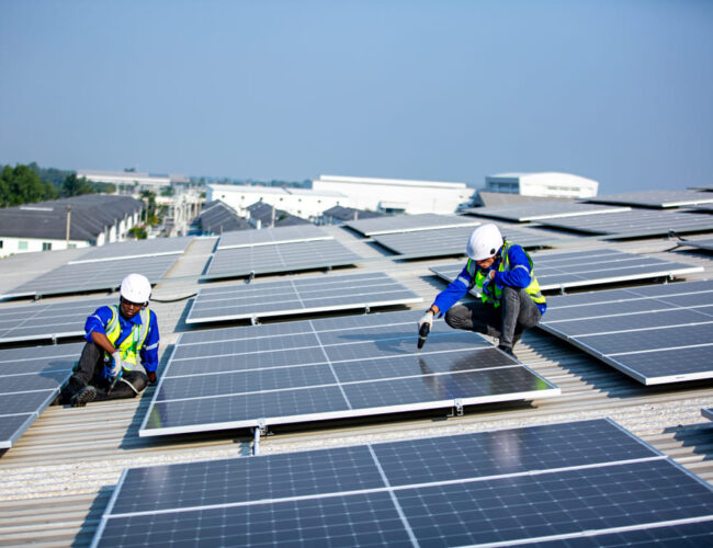 ¿Qué paneles solares son ideales para tu hogar en Panamá?