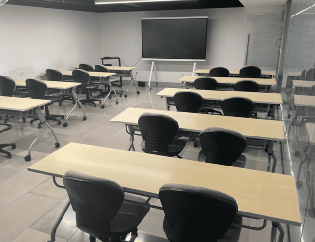 ¿Dónde alquilar salones de capacitación para eventos empresariales en Panamá?
